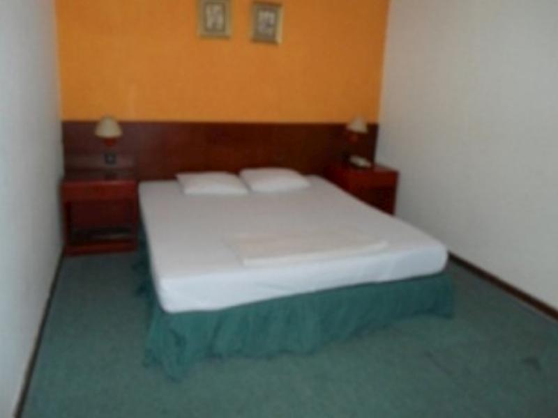 Hotel Margosuko Malang Ngoại thất bức ảnh